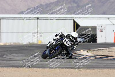 media/Jan-15-2026-Racers Edge (Thu) [[dfebeb70ab]]/2-A Group/Session 3 (Turn 16)/